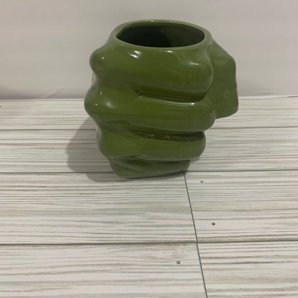 Vandor Marvel Green Hulk Hand Figural Mug /Pen Holder - Picture 3 of 7